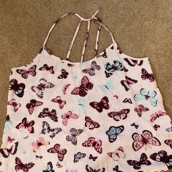 Top - Picture 2 of 3